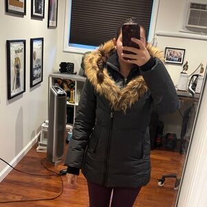 Women's Black Fur-Trimmed Jacket